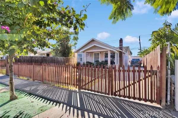 Los Angeles, CA 90003,130 E 107th