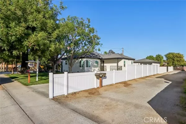Fontana, CA 92335,9223 Juniper