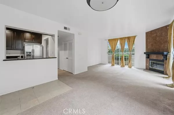 Valencia, CA 91355,24115 Del Monte DR 75