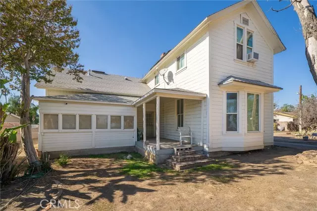 698 Terrace RD, San Bernardino, CA 92410