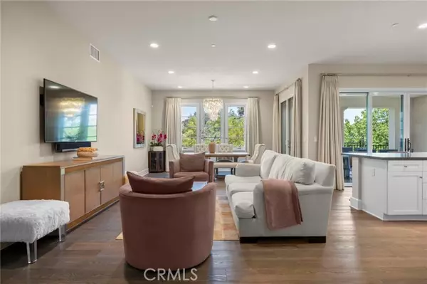 Calabasas, CA 91302,23500 Park Sorrento H32