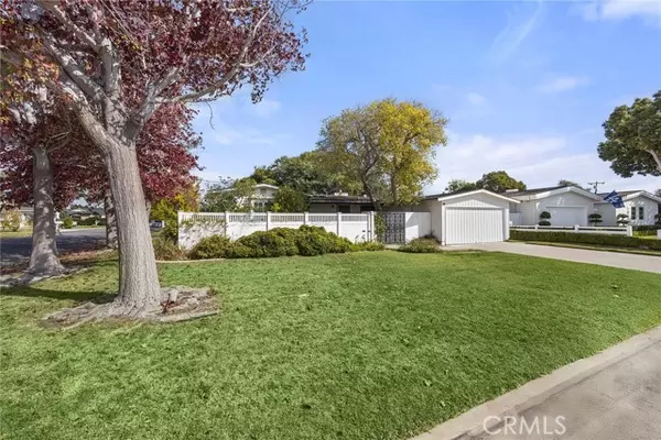 Newport Beach, CA 92660,2024 Diana LN