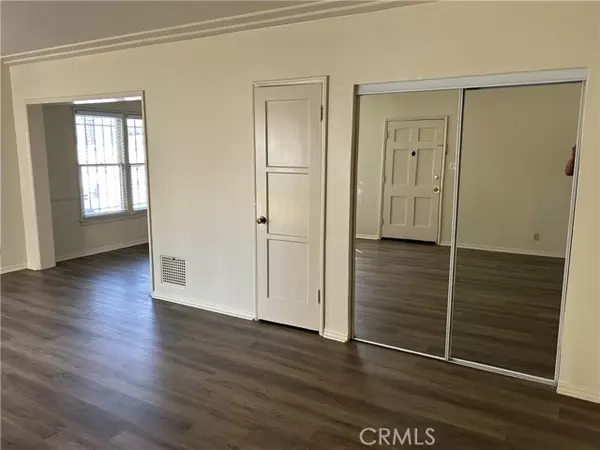 Los Angeles, CA 90019,1365 Masselin AVE