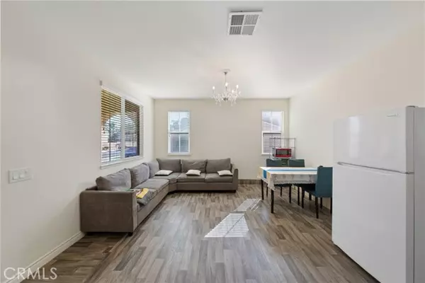 Eastvale, CA 92880,7691 Coffeeberry DR