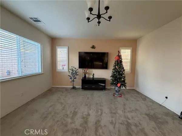Fontana, CA 92336,6372 Keystone