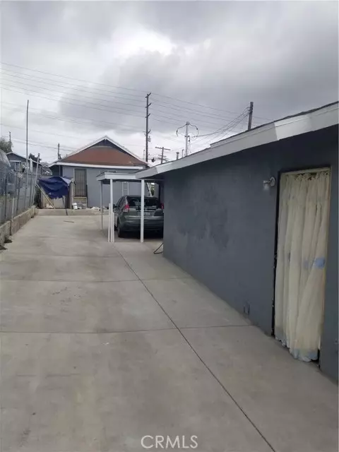 Los Angeles, CA 90063,929 N Rowan AVE