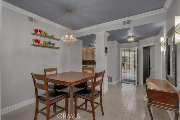 3913 N Virginia Road 107, Long Beach, CA 90807