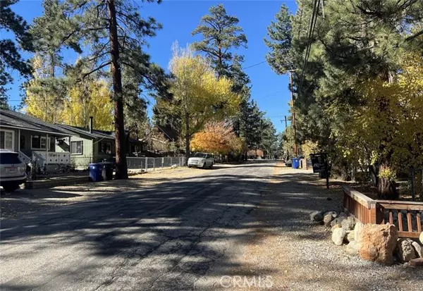 Big Bear City, CA 92314,321 E Country CLB