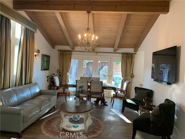 Sherman Oaks, CA 91403,3553 Scadlock