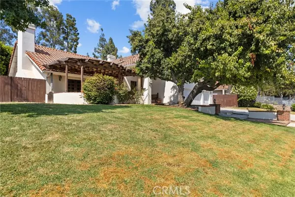 Chatsworth, CA 91311,19613 Hiawatha