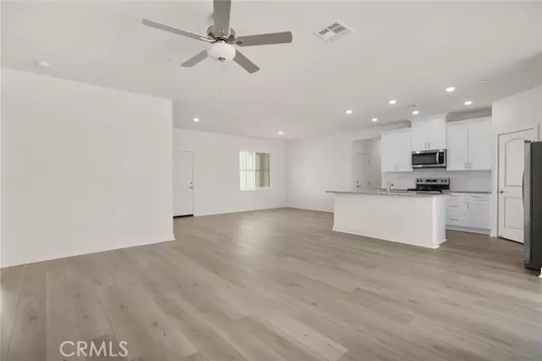 Apple Valley, CA 92307,14811 Indigo