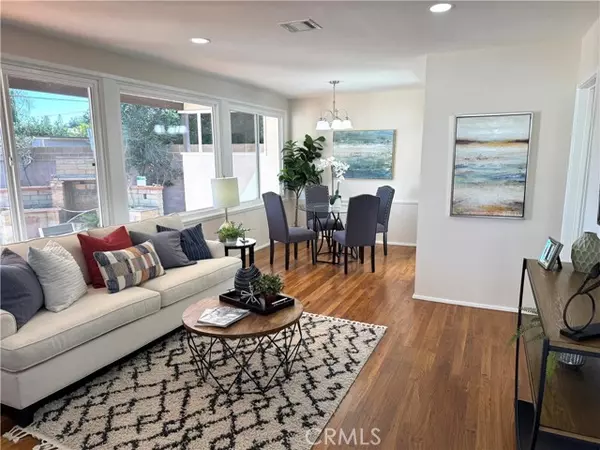 Panorama City, CA 91402,8836 Tyrone