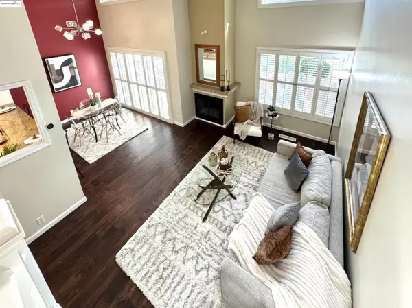 San Mateo, CA 94403,3365 Los Prados St