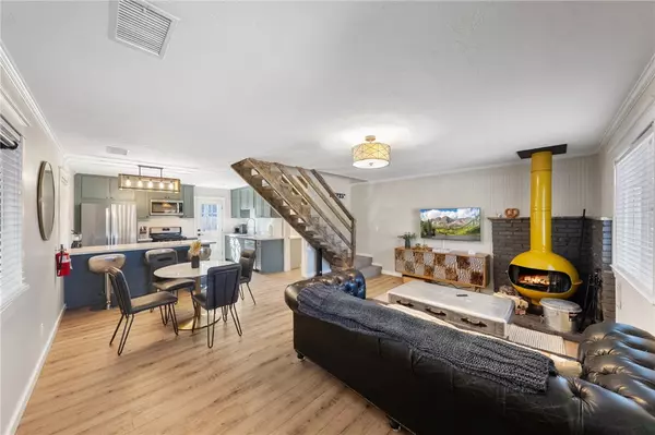 Big Bear Lake, CA 92315,42539 Falcon