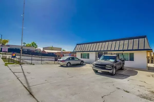 Spring Valley, CA 91977,734 738 Grand AVE