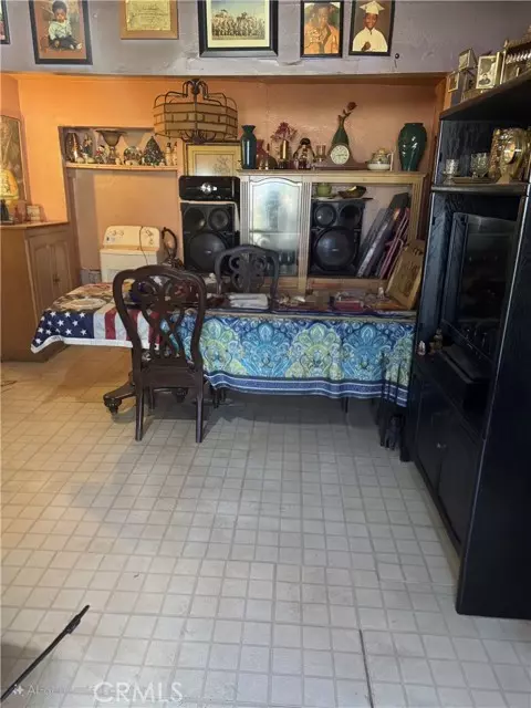 Blythe, CA 92225,519 Williams RD