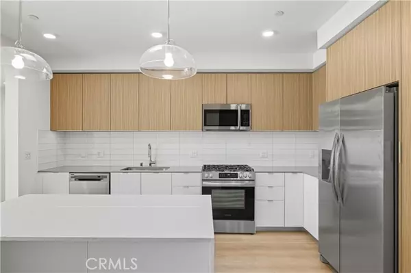 12078 Guerin ST 103, Studio City, CA 91604