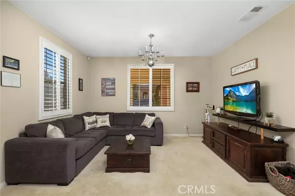 Azusa, CA 91702,653 E Gardenia DR