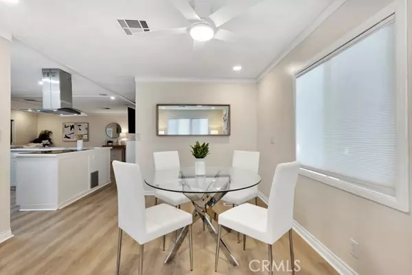 Chatsworth, CA 91311,21001 Plummer 82