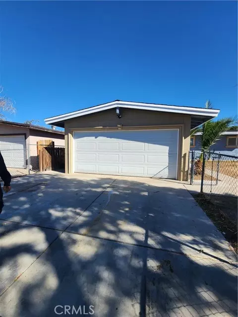 Palmdale, CA 93550,38850 Carolside