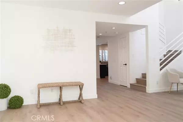 Alhambra, CA 91801,511 N 3rd ST B