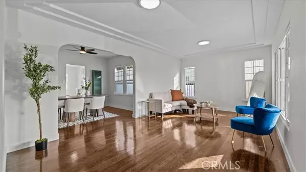 Los Angeles, CA 90044,715 W 104th St