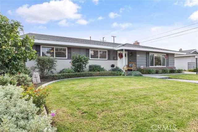 18302 Piper, Yorba Linda, CA 92886