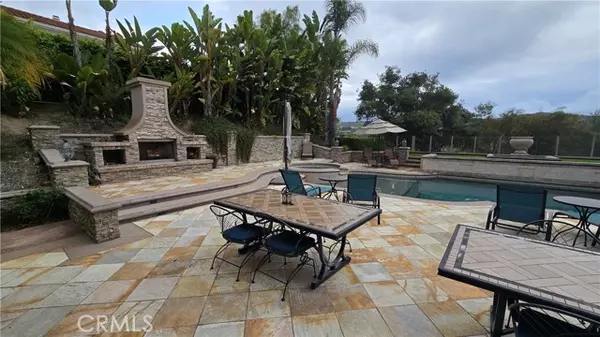 2 AQUILA WAY, Coto De Caza, CA 92679