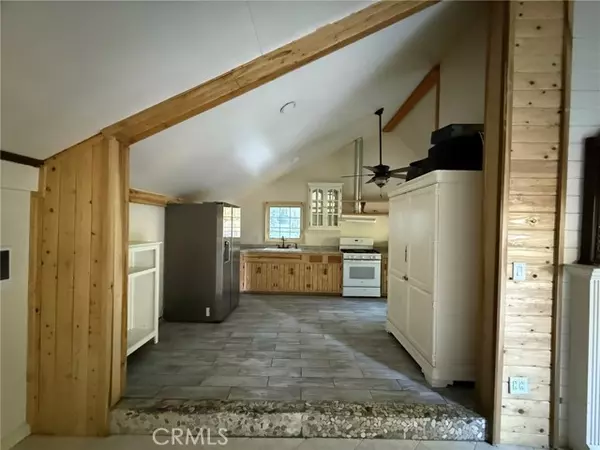 Crestline, CA 92325,23489 LK