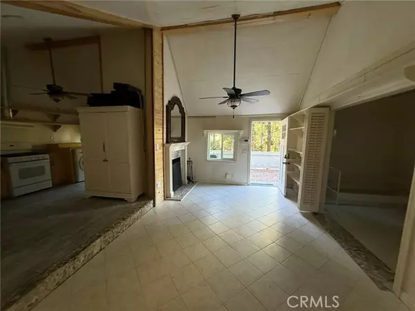 Crestline, CA 92325,23489 LK