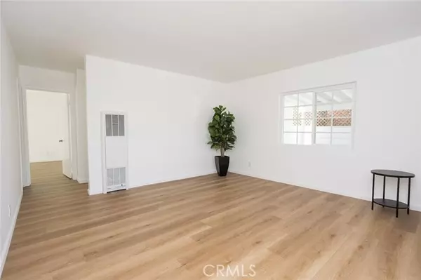 Carson, CA 90745,1118 E Joel