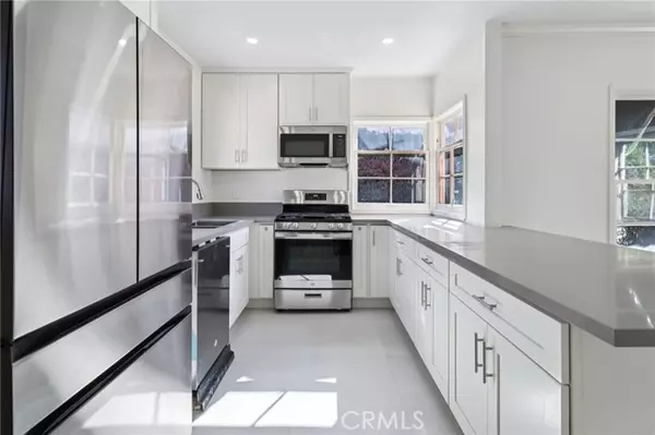 Long Beach, CA 90804,734 Los Altos