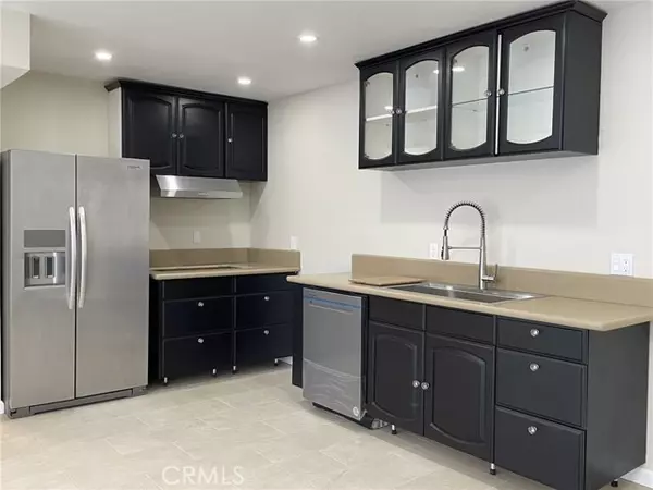 5700 Etiwanda AVE 240, Los Angeles, CA 91356