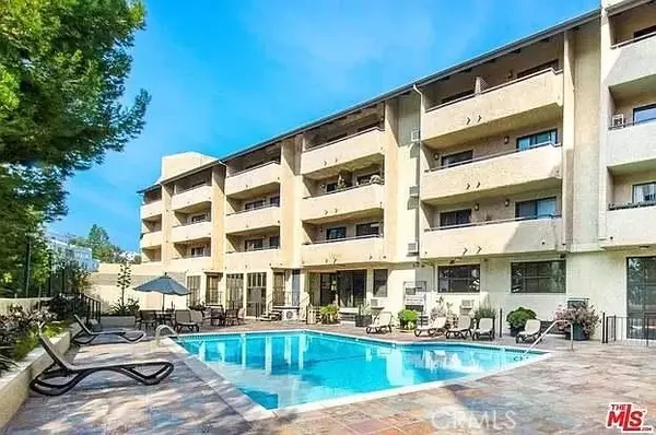 Los Angeles, CA 90024,10982 Roebling AVE 359