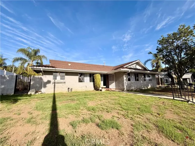 13416 Glenoaks BLD, Sylmar, CA 91342