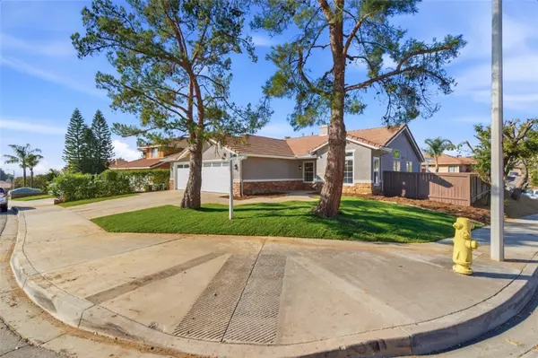 Yucaipa, CA 92399,33630 Brushy HOLW