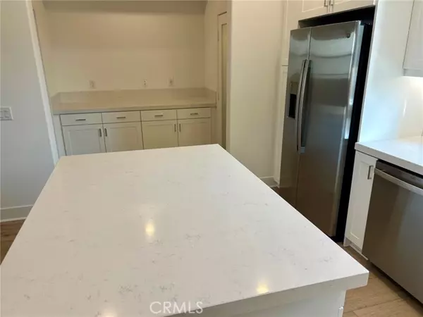 Anaheim, CA 92805,1860 S. Union 6