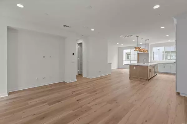 Carlsbad, CA 92008,2572 Elderberry LN