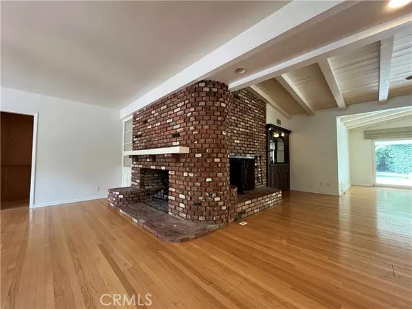 Encino, CA 91436,4539 Hayvenhurst AVE