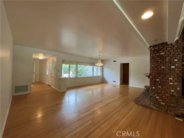 Encino, CA 91436,4539 Hayvenhurst AVE