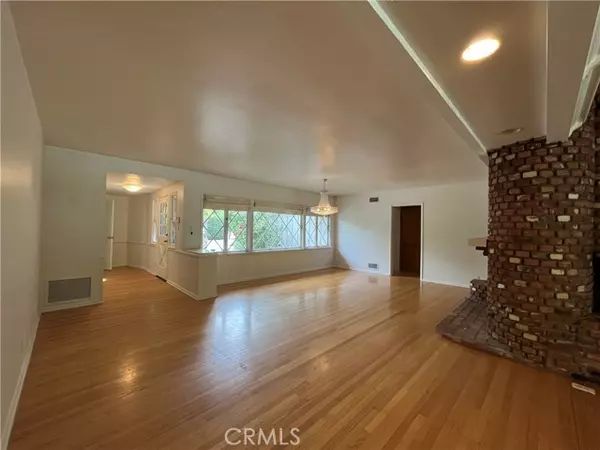 Encino, CA 91436,4539 Hayvenhurst AVE