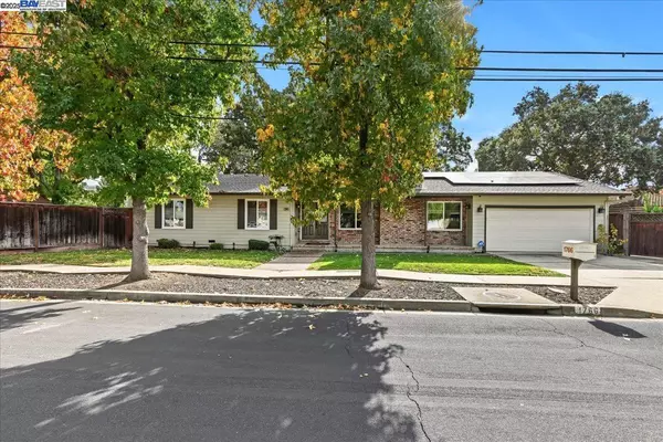 Concord, CA 94518,1766 Risdon Rd