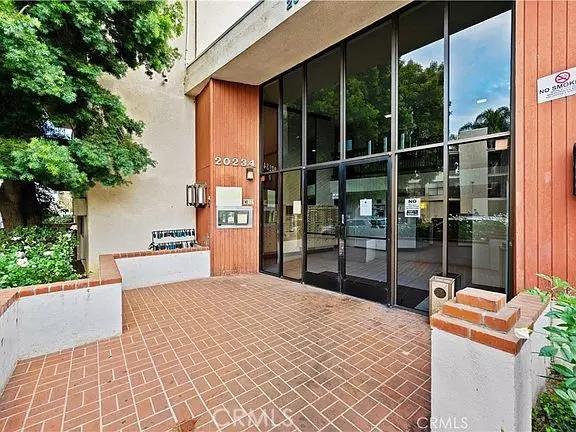 Winnetka, CA 91306,20234 Cantara