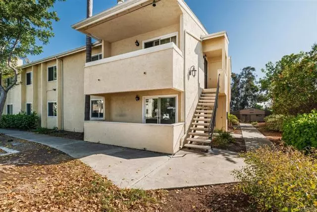 9949 Erma RD 103, San Diego, CA 92131