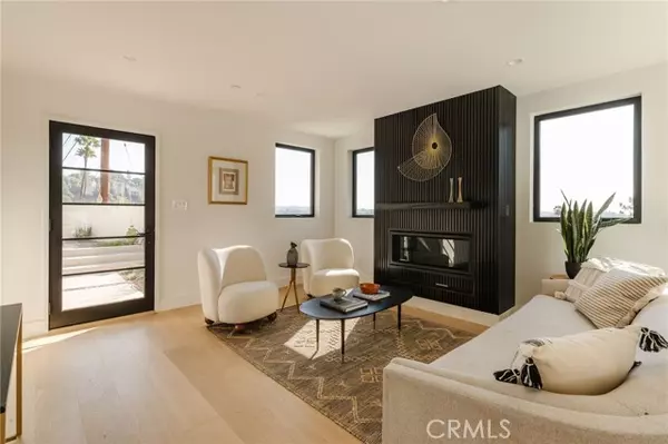 Los Angeles, CA 90042,5240 Barker DR