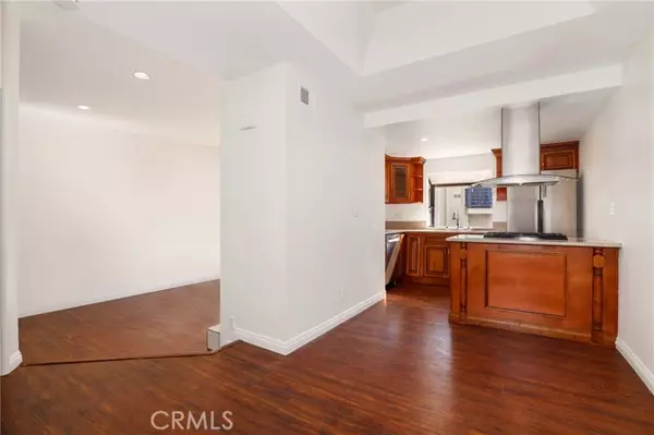 Agoura Hills, CA 91301,5738 Skyview Way C