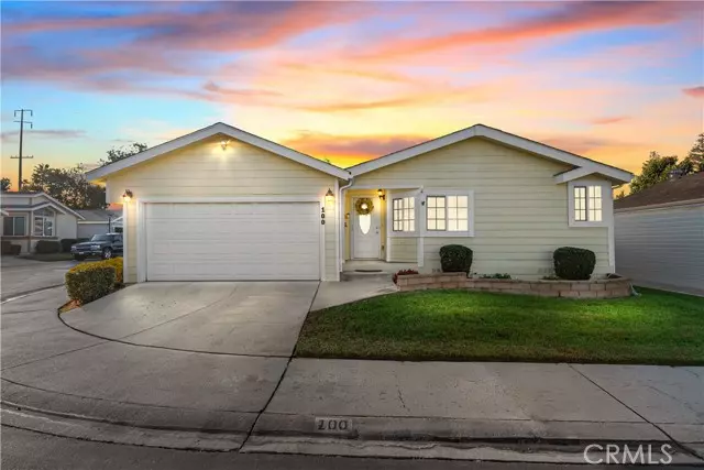 140 W Pioneer 100, Redlands, CA 92374