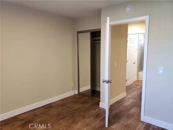 Los Angeles, CA 90062,1307 Roland Curtis 3