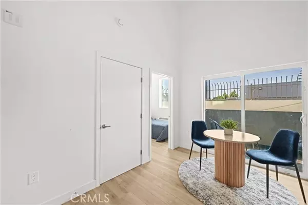 Los Angeles, CA 90011,4345 Woodlawn