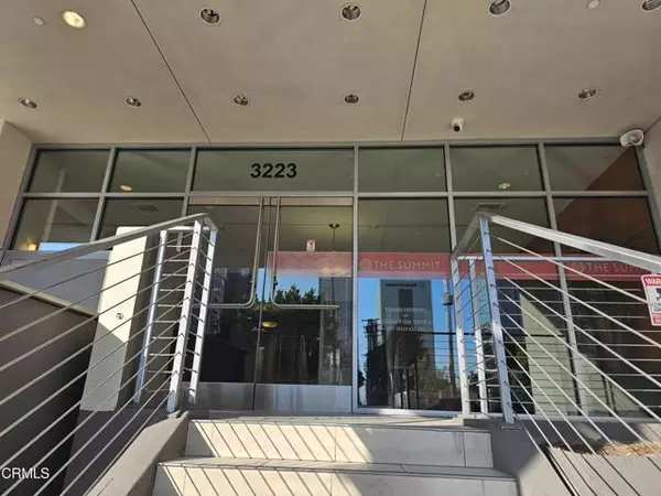 Los Angeles, CA 90020,3223 W 6th ST 1105